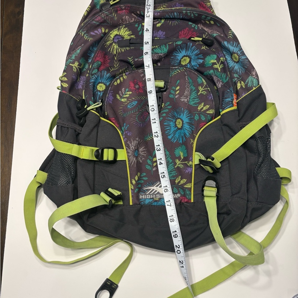 HIGH SIERRA BACK PACK BOOK BAG 20” LONG BY 14” WIDE 4 POUCHES 2 SIDE POUCHES